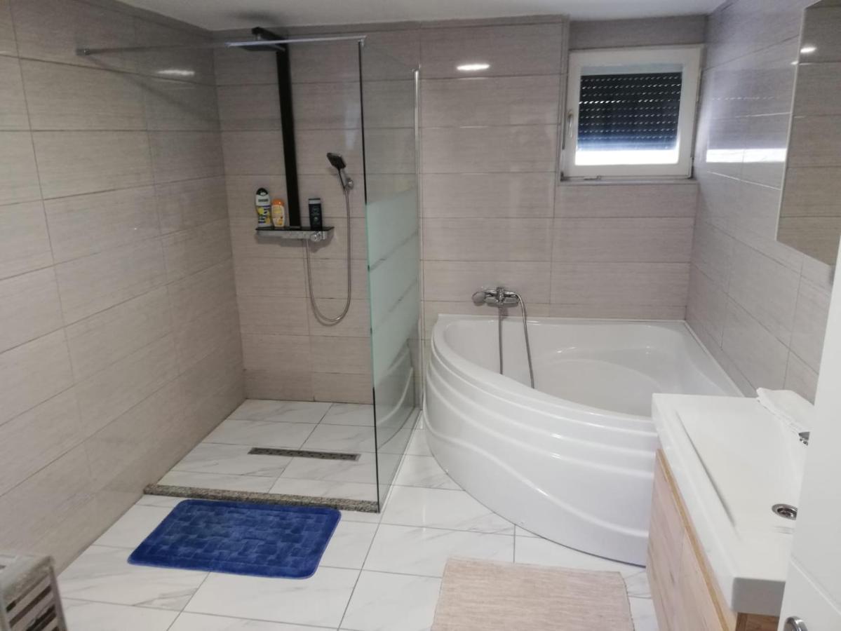 Vila S Bazenom Deluxe - Gti Zagreb Dış mekan fotoğraf